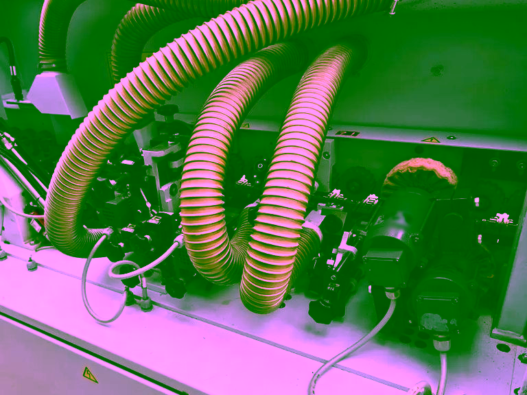 Finishing units with extraction hoses and buffing unit