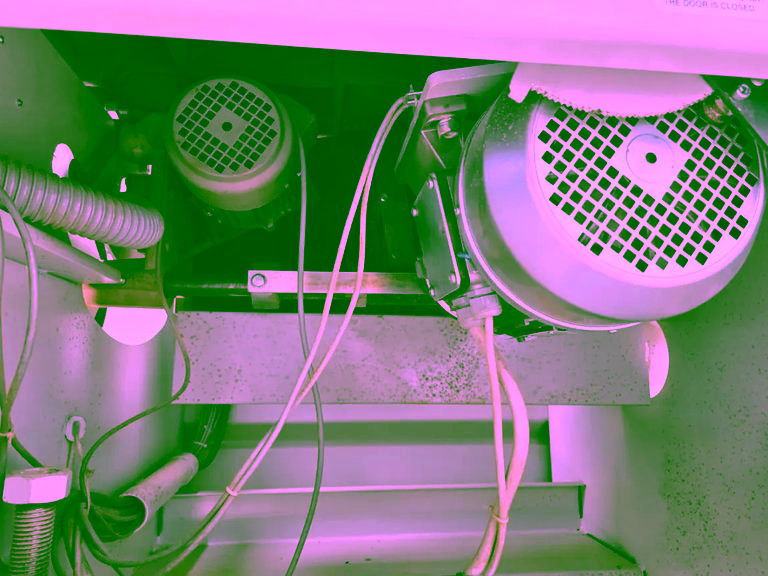 Main saw motor and scoring motor